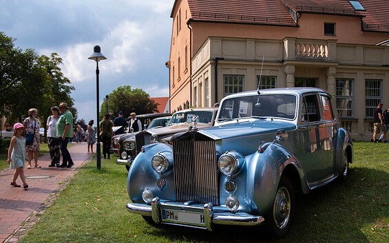 Klassiker im Kloster - die Oldtimer-Show in Kloster Lehnin!