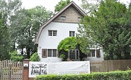 Gartenansicht der Eisernen Villa, Foto: Juliane Grützmacher, Lizenz: Brecht-Weigel-Haus