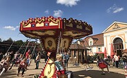 Spielstationen auf dem Vorplatz Marstall Boitzenburg, Foto: Anet Hoppe, Lizenz: Anet Hoppe