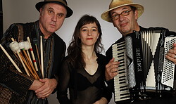 BARDOMANIACS. Urbane Folklore