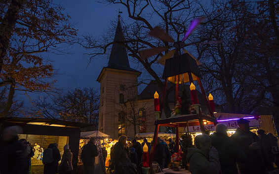 Böhmischer Weihnachtsmarkt auf dem Weberplatz Babelsberg