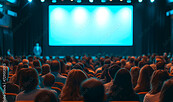 Kinoabend, Foto: kino_leinwand_adobe_stock_729512013, Lizenz: Adobe
