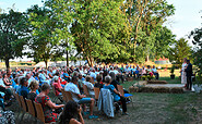 Lotte liebt das Landleben, Foto: Bernd Atzenroth, Lizenz: Landkreis Prignitz