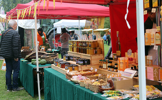 Regionalmarkt im Schlosspark Oranienburg
