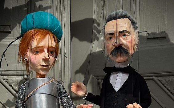 SOMMERFERIENPROGRAMM | Mit Theodor Fontane durchs Museum – Eine zauberhafte Marionetten-Führung durch die Neuruppiner Stadtgeschichte
