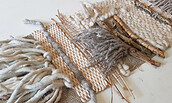 Weben mit Naturmaterial, Foto: Christiane Wendt-Teschner, Lizenz: Christiane Wendt-Teschner