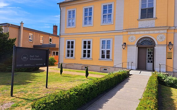 Museum geöffnet & Pflanzentauschbörse im Gutshaus Protzen