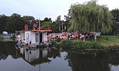 Coverbild Schwankwirtschaft, Foto: David Schellenschmidt, Lizenz: Traumschueff eG