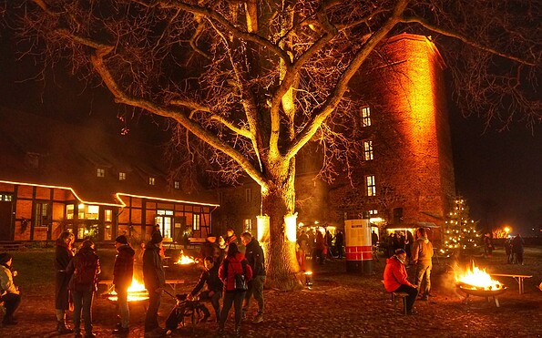 Weihnachtliches Familienfest, Foto: Burg Beeskow, Lizenz: Burg Beeskow