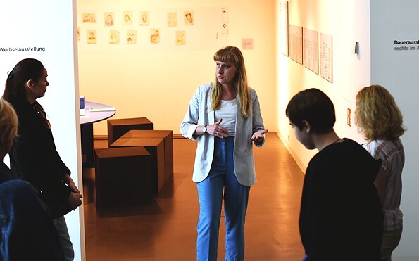 Führung durch die Ausstellung, Foto: Roman Boichuk