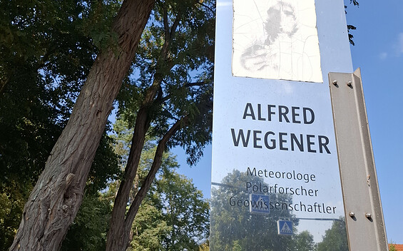 Das Alfred Wegener Museum in Zechlinerhütte erinnert an den bekannten Meteorologen, Polarforscher und Geowissenschaftler. , Foto: Ellen Krukenberg