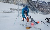 Der Arktisforscher Jakob Abermann hat über 5 Jahre in Grönland verbracht und erforscht mit seinem Team unter anderem, wie Änderungen der Eisflächen in Grönland das Wetter sowie längerfristig das Klima beeinflussen., Foto: P. Wally/S. Fauland