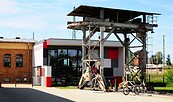 Blick auf die Bunte Bühne am GLEIS 3, Foto: LÜBBENAUBRÜCKE