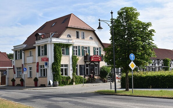 Bahnhofshotel Neue Bühne, Foto: Tourismusverein Scharmützelsee, Lizenz: Tourismusverein Scharmützelsee