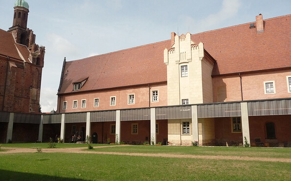 Kloster Mühlberg, Foto: TVEEL, Lizenz: TVEEL