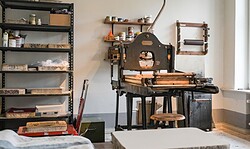 SCHAUDRUCKEN IN DER LITHOGRAFIEWERKSTATT Winterliche Motive – Schneekristalle