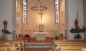 Altar katholische Kirche Mariä Himmelfahrt Angermünde, Foto: Gabriele Schenk, Lizenz: Gabriele Schenk