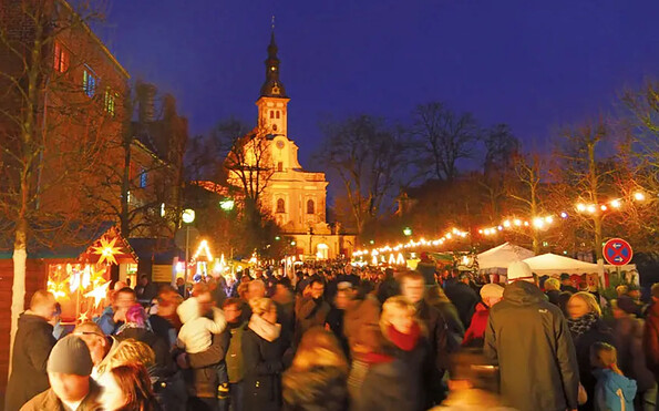 Neuzeller Adventsmarkt, Foto: Dr. Martin Salesch, Lizenz: Neuzeller Märchenadventsmarkt