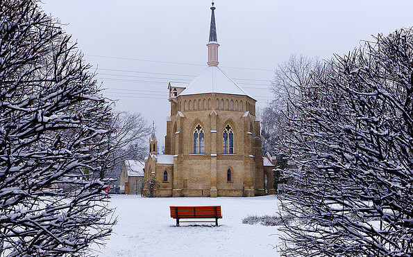 Alte Neuendorfer Kirche im Schnee, Foto: Förderverein Alte Neuendorfer Kirche , Lizenz: Förderverein Alte Neuendorfer Kirche