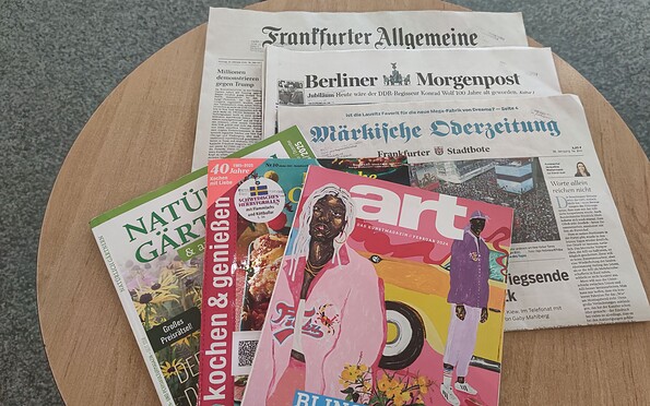 SRB Haus 1 Zeitschriften, Foto: SRB FFO