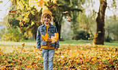 Kind Herbst, Foto: KI, Lizenz: KI