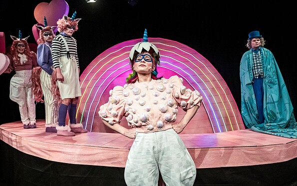 Das NEINhorn, Foto: Udo Krause, Lizenz: Uckermärkische Bühnen Schwedt