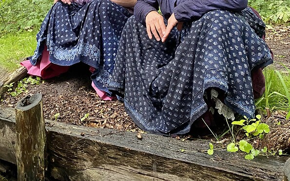 Zwei Schwestern, Foto: Gerd Paegert