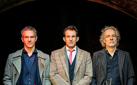 Club der toten Dichter am Hangar-312, Foto: Reinhardt Repke, Lizenz: Reinhardt Repke