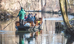 Kahnfahrt zur kalten Jahreszeit
