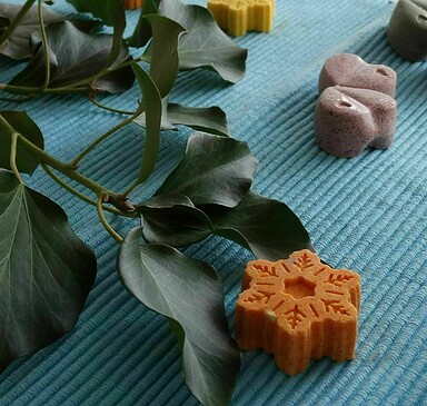 Badepralinen aus natürlichen Zutaten, Foto: Gabi Sußdorf, Lizenz: Gabis Seifenmanufaktur