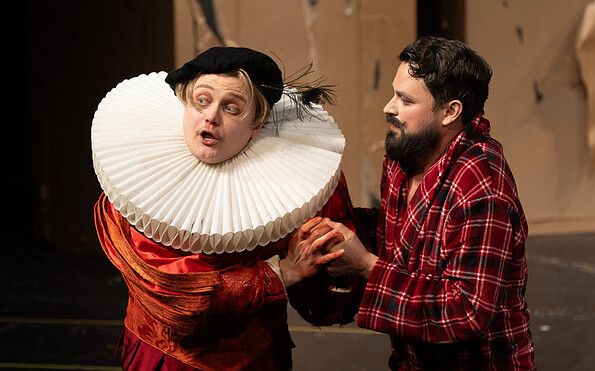 Szene aus PENSION SCHÖLLER, Foto: Bernd Schönberger, Lizenz: Brandenburgische Kulturstiftung Cottbus-Frankfurt (Oder)