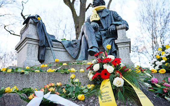 Fontane-Denkmal, Foto: Kunow, Lizenz: Kunow