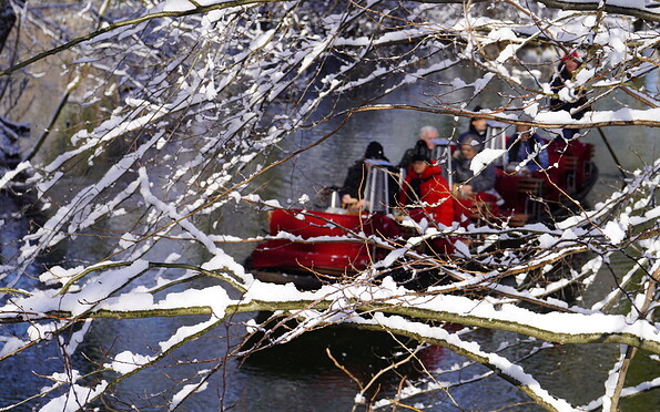 winterliche Kahnfahrt, Foto: M. Huhle, Lizenz: Amt Peitz/Picnjo