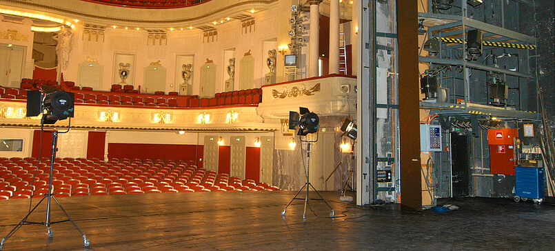 KUNST hinterm EISERNEN: Erinnerung an eine Milchglasscheibe mit Steffen Mensching und Hasko Weber