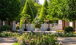 Saisoneröffnung im Ostdeutschen Rosengarten