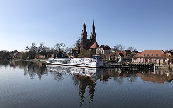 Kronprinz Friedrich, Foto: Fahrgastschifffahrt Neuruppin, Lizenz: Tourismus-Service BürgerBahnhof GmbH