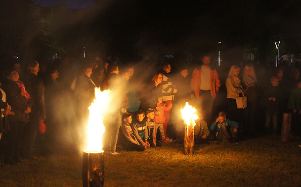 Treffpunkt Lagerfeuer, Foto: Elke Englert, Lizenz: Stadt Schwedt/Oder
