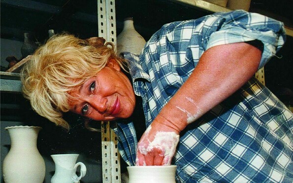 Schorfheidekeramik, Foto: Schorfheidekeramik Frau Wessel, Lizenz: Schorfheidekeramik Frau Wessel