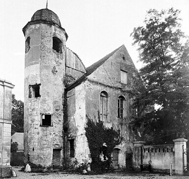 Immer sonntags um drei – im März geht‘s ins Museum! Ruine der Alten Hakeburg & Linie 96
