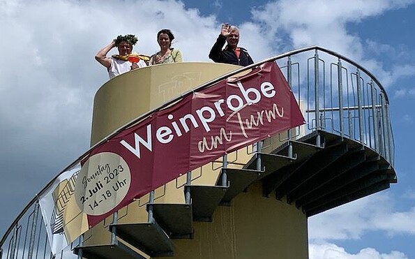 Weinprobe am Turm 2, Foto: Weinbau Dr. Lindicke, Lizenz: Weinbau Dr. Lindicke