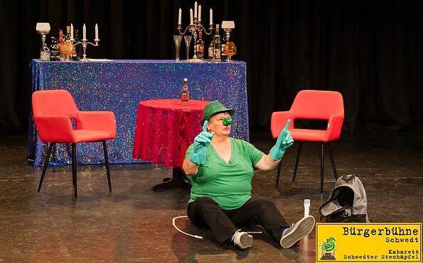 Stechäpfel_Ampel K.O.-Zukunft K.I._Karin Hildebrandt_rundUM Photo, Foto: rundUM Photo, Lizenz: rundUM Photo