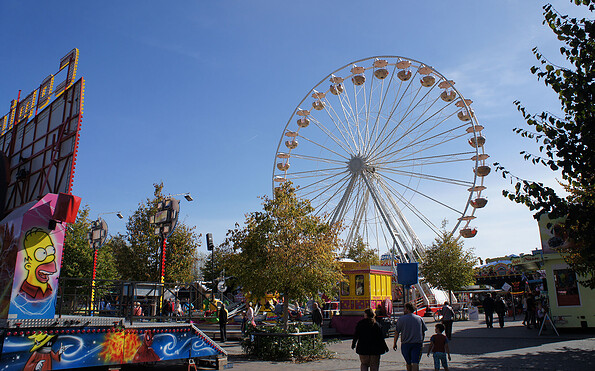 Schwedter Oktoberfest mit Riesenrad, Foto: Elke Englert, Lizenz: Stadt Schwedt/Oder