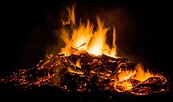 Osterfeuer, Foto: Skitterphoto pixabay, Lizenz: Skitterphoto pixabay