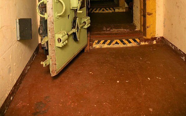 Füt Sie geöffnet: die Führungs-Bunkeranlage in Freudenberg-Beiersdorf, Foto: Hans-Jürgen Herget, Lizenz: Barnimer Bunkerfreunde