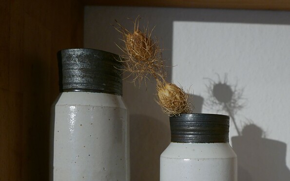 Keramik von Marianne Freyer, Foto: Mathilde Mélois, Lizenz: Renate Freyer