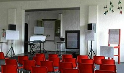 Lisa Bassenge (voc), Uli Kempendorff (sax., kl.) und Andreas Lang (bass) im KleinKunstWerk Bad Belzig