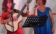 Catalina Claro (Chile) und Cathy (Frankreich), Foto: Jürgen Günther, Lizenz: Brassens in Basdorf e. V.
