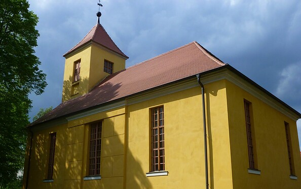 Dorfkirche Wernsdorf, Foto: Petra Förster, Lizenz: Tourismusverband Dahme-Seenland e.V.