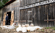 Willkommen im "Kutschenmuseum" Jürgen Bohm, Foto: Stefan Escher, Lizenz: Gemeinde Schorfheide