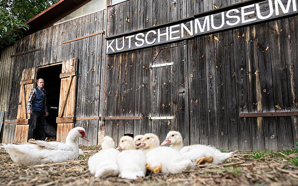 Willkommen im "Kutschenmuseum" Jürgen Bohm, Foto: Stefan Escher, Lizenz: Gemeinde Schorfheide